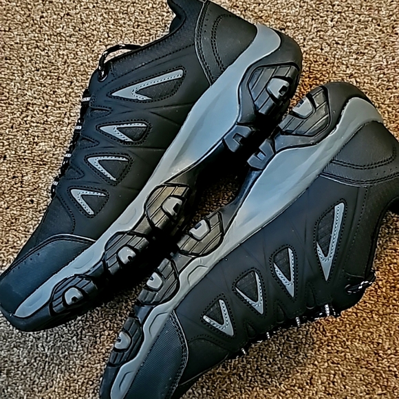 Men's Sneakers - Picture 4 of 16